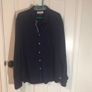 Very nice blue button down